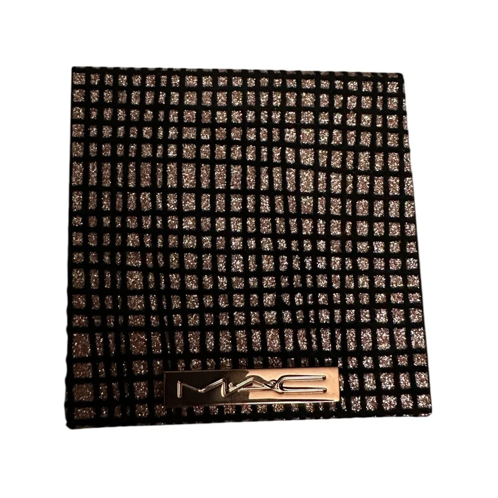 MAC Limited Edition Star-Sighting Eyeshadow Palette: Neutral New